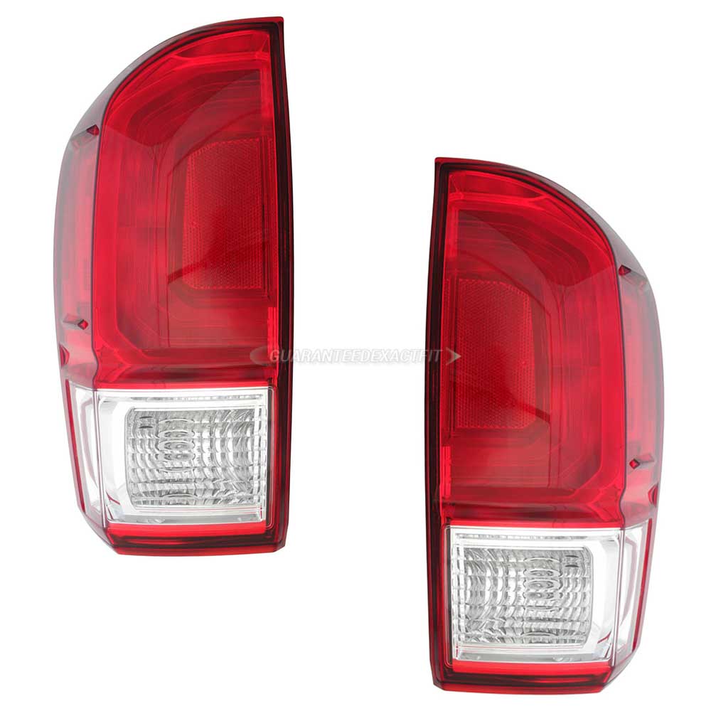  toyota Tacoma Tail Light Assembly Pair 