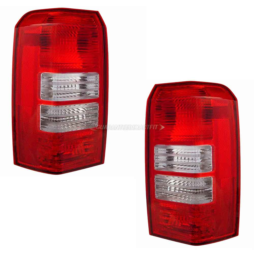  jeep Patriot Tail Light Assembly Pair 