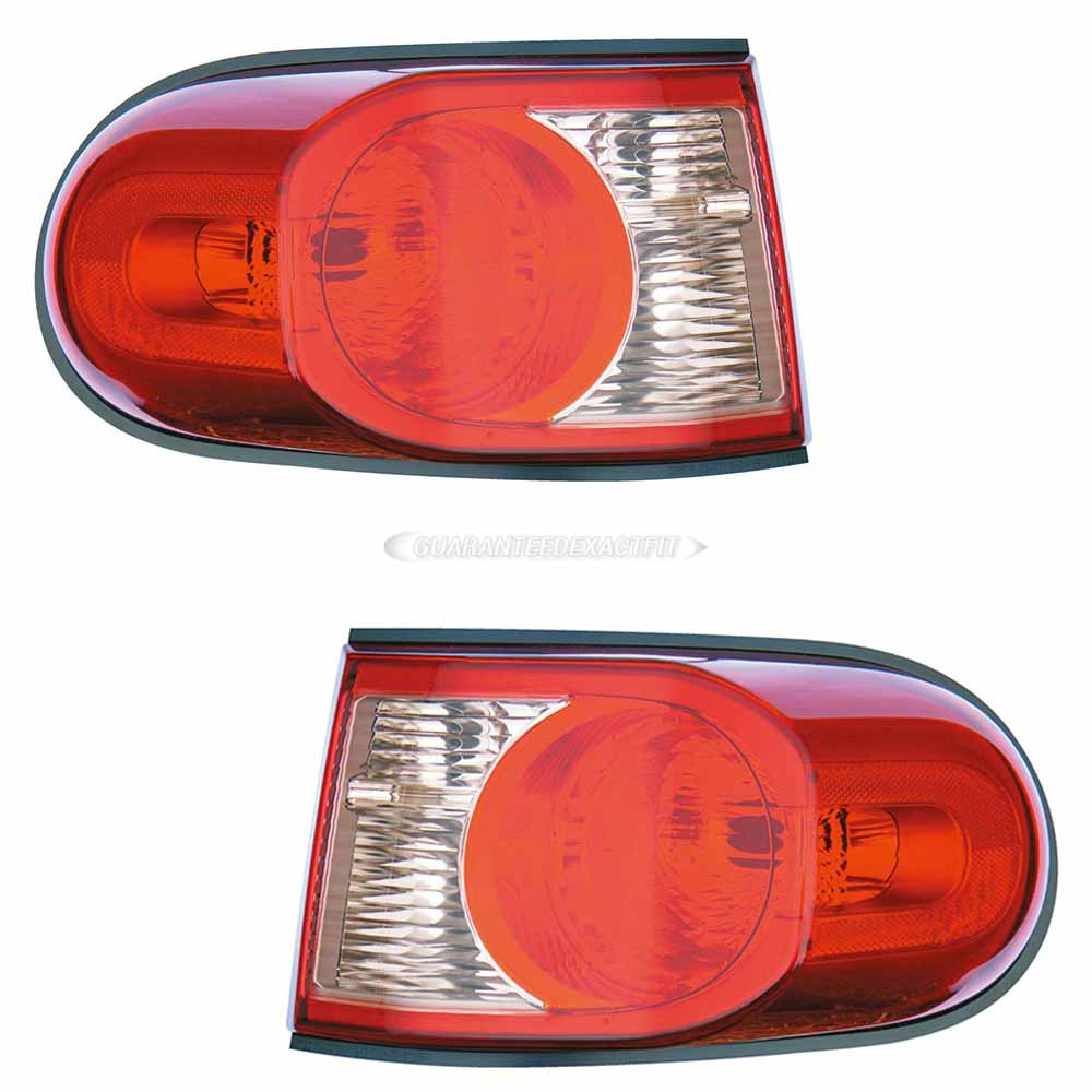  toyota FJ Cruiser Tail Light Assembly Pair 